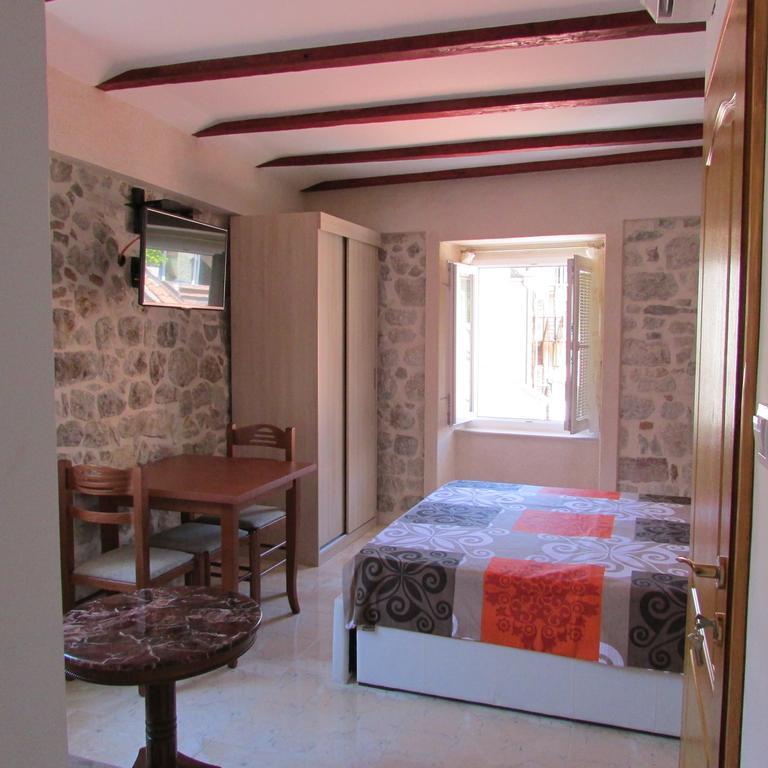 Apartments Popovic Kotor Habitación foto